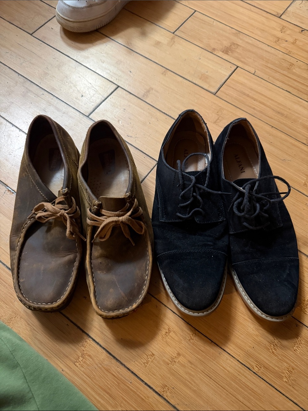 Clarks Men's Chukka Boots in Brown and Black
